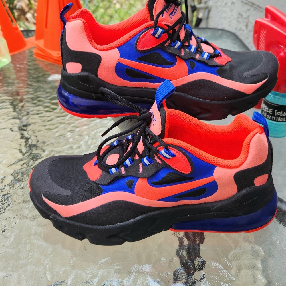 Nike 270 React